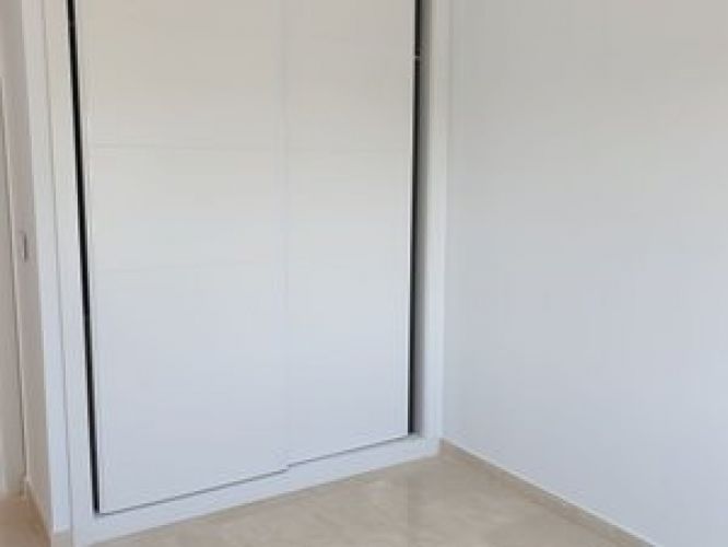 ÁTICO EN ALQUILER EN ZONA ARRUZAFA!