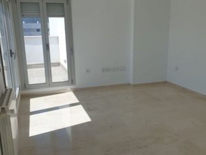 ÁTICO EN ALQUILER EN ZONA ARRUZAFA!