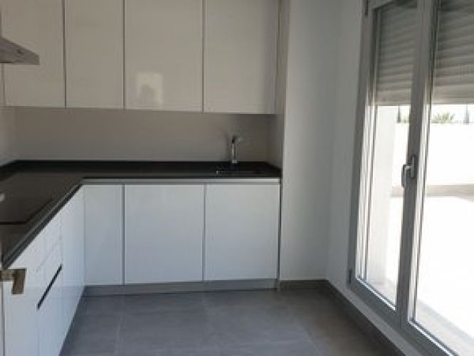 ÁTICO EN ALQUILER EN ZONA ARRUZAFA!