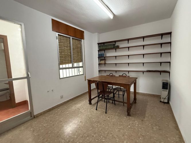 EDIFICIO COMPLETO EN PLENO CENTRO