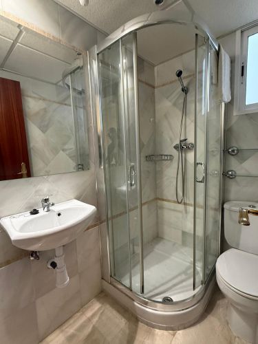 EDIFICIO COMPLETO EN PLENO CENTRO