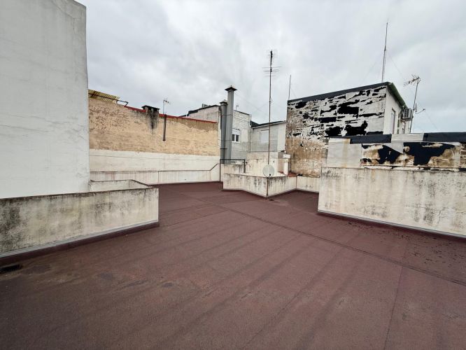 EDIFICIO COMPLETO EN PLENO CENTRO