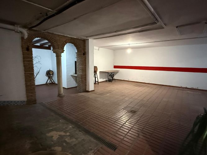 EDIFICIO COMPLETO EN PLENO CENTRO