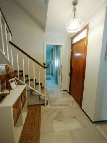 CASA ADOSADA EN CASCO ANTIGUO