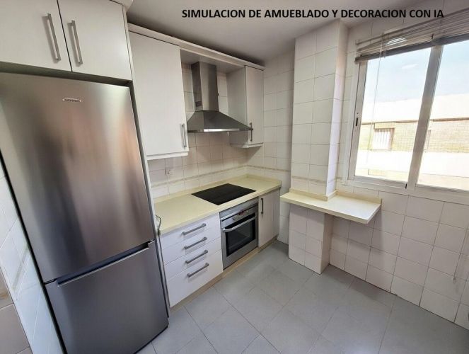 Excelente piso de 4 dormitorios y 2 baños con cochera y trastero junto Vial y Renfe