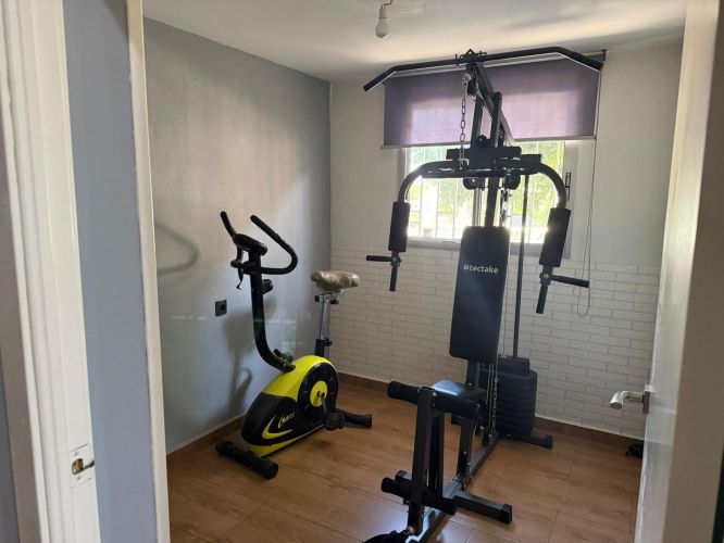 MAGNIFICO CHALET DE DOS VIVIENDAS EN LA COLINA