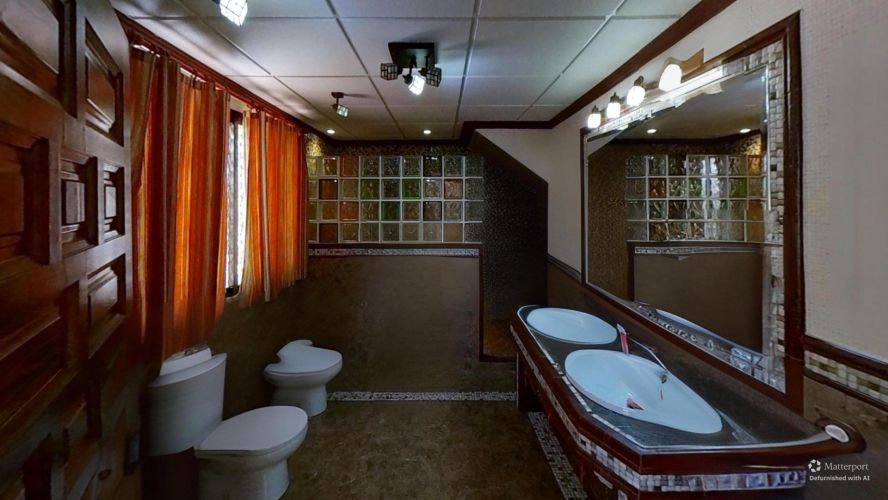 MAGNIFICO CHALET DE DOS VIVIENDAS EN LA COLINA