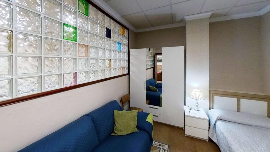 MAGNIFICO CHALET DE DOS VIVIENDAS EN LA COLINA