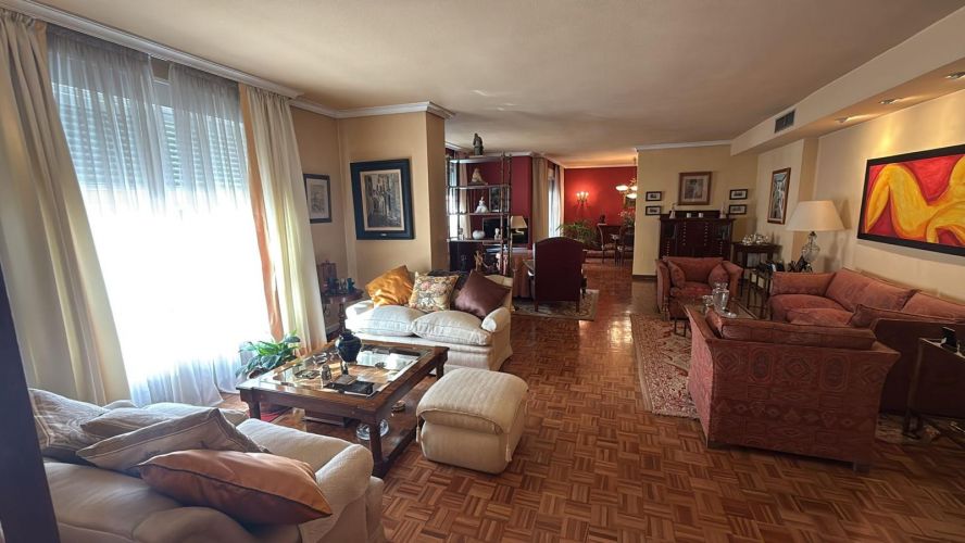 PISO DE 236M² EN PLENO CENTRO DE CÓRDOBA