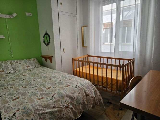 EDIFICIO EN EL BARRIO DE SAN ANDRES