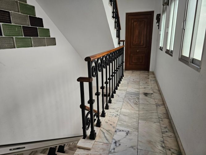 EDIFICIO EN EL BARRIO DE SAN ANDRES