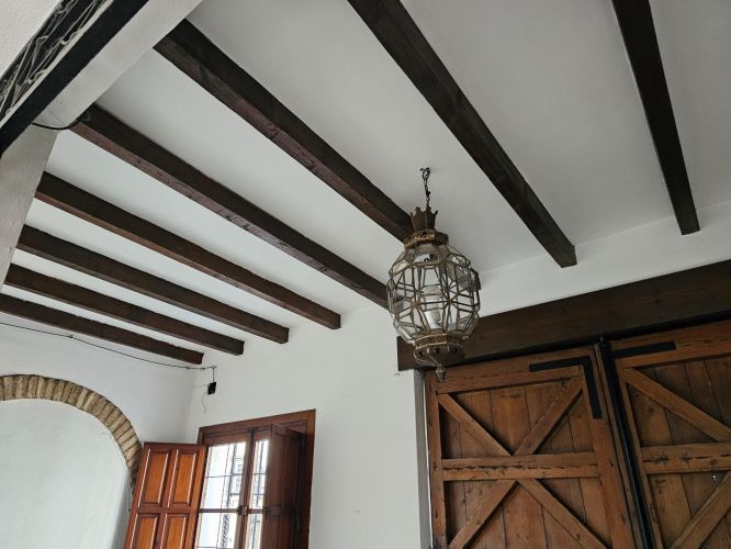 EDIFICIO EN EL BARRIO DE SAN ANDRES