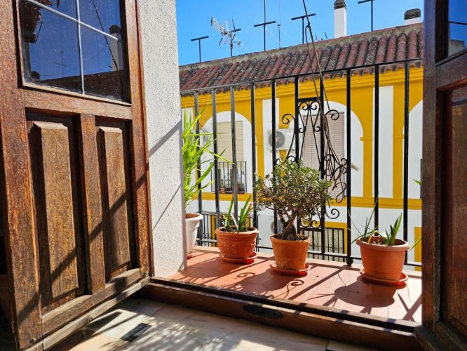 EDIFICIO EN EL BARRIO DE SAN ANDRES