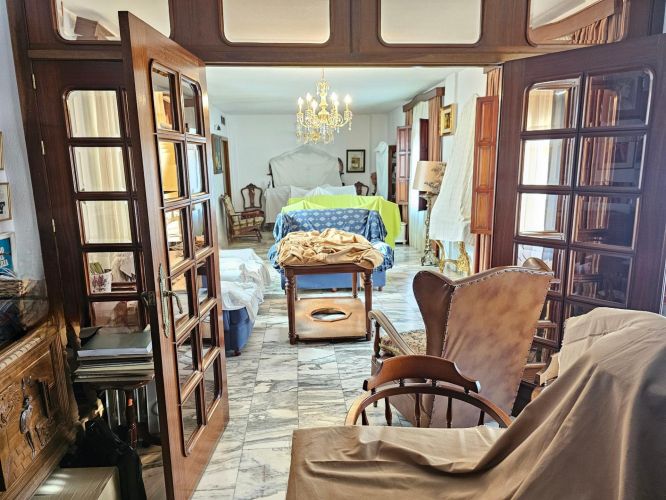 EDIFICIO EN EL BARRIO DE SAN ANDRES