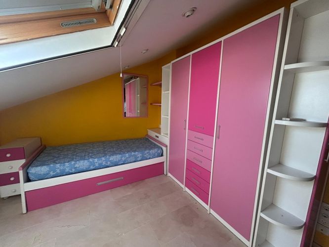 CASA ADOSADA DE 170 M2 CONSTRUIDOS CON PISCINA Y PLACAS SOLARES