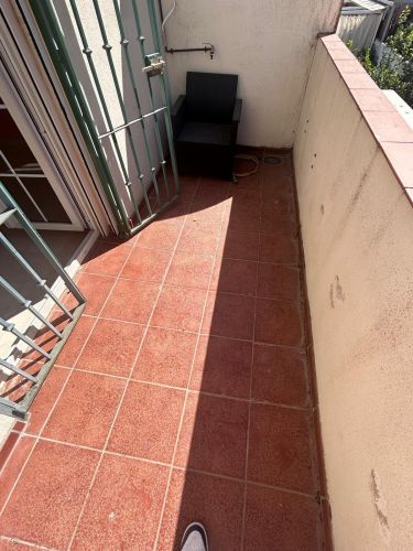 CASA ADOSADA DE 170 M2 CONSTRUIDOS CON PISCINA Y PLACAS SOLARES