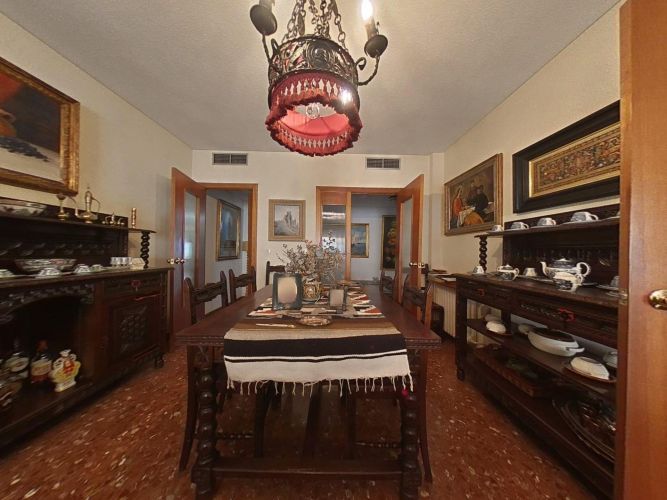 PISO JUNTO A LA ESTACION DE TREN