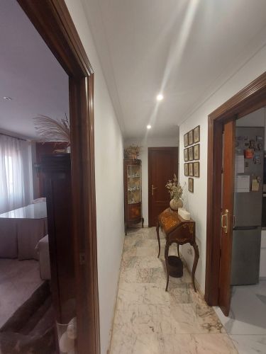 CASA ADOSADA CON GARAJE JUNTO A JARDINES ORIVE!