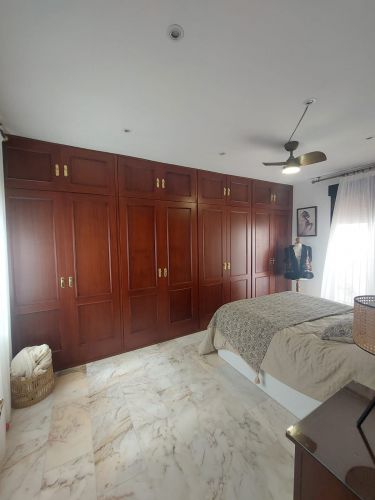 CASA ADOSADA CON GARAJE JUNTO A JARDINES ORIVE!