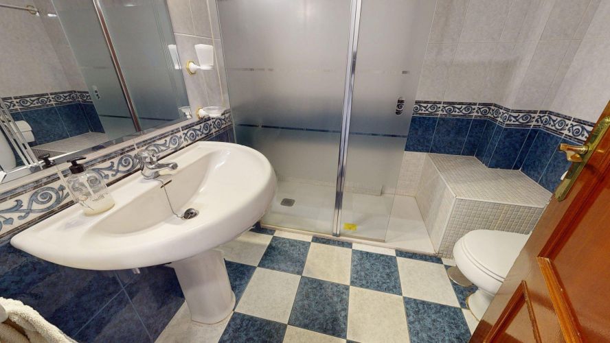 CASA ADOSADA SITUADA EN LOS OLIVOS BORRACHOS