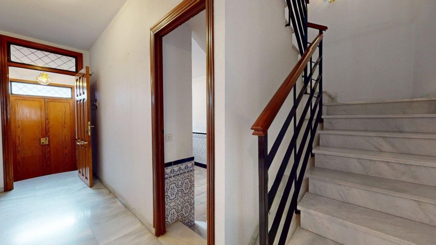 CASA ADOSADA SITUADA EN LOS OLIVOS BORRACHOS