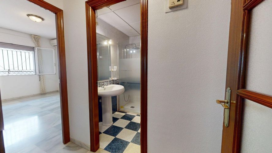 CASA ADOSADA SITUADA EN LOS OLIVOS BORRACHOS