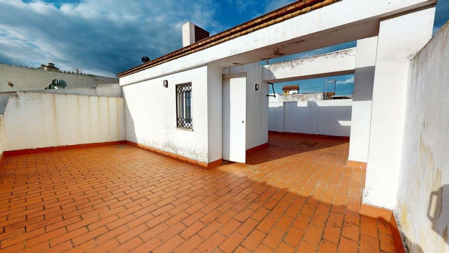 CASA ADOSADA SITUADA EN LOS OLIVOS BORRACHOS