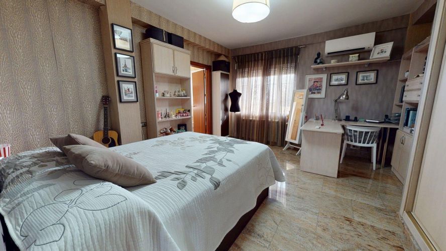 MAGNÍFICO CHALET EN SANSUEÑA