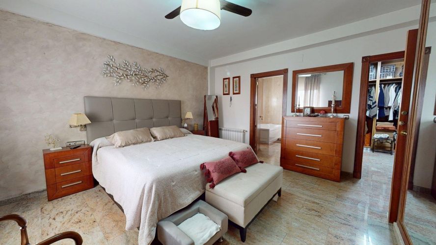 MAGNÍFICO CHALET EN SANSUEÑA