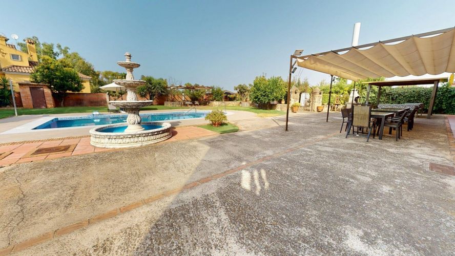 MAGNÍFICO CHALET EN SANSUEÑA