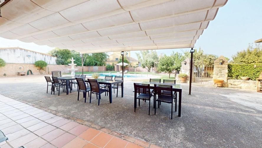 MAGNÍFICO CHALET EN SANSUEÑA