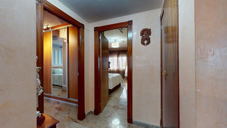 MAGNÍFICO CHALET EN SANSUEÑA