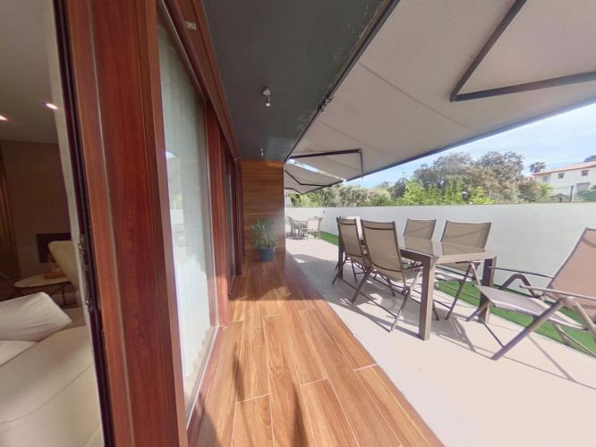 ESPECTACULAR COMPLEJO DE CUATRO VIVIENDAS DE LUJO EN PARAISO ARENAL