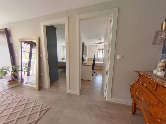 ESPECTACULAR COMPLEJO DE CUATRO VIVIENDAS DE LUJO EN PARAISO ARENAL