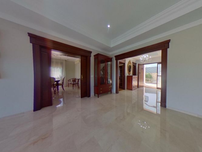 ESPECTACULAR COMPLEJO DE CUATRO VIVIENDAS DE LUJO EN PARAISO ARENAL