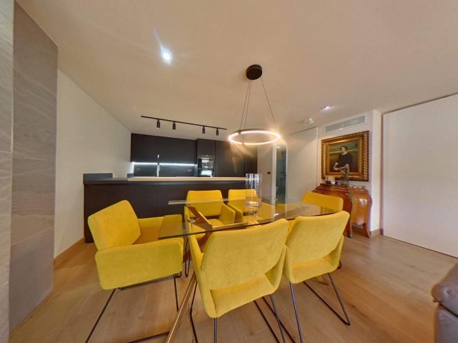 ESPECTACULAR COMPLEJO DE CUATRO VIVIENDAS DE LUJO EN PARAISO ARENAL