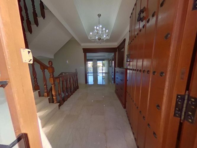 ESPECTACULAR COMPLEJO DE CUATRO VIVIENDAS DE LUJO EN PARAISO ARENAL