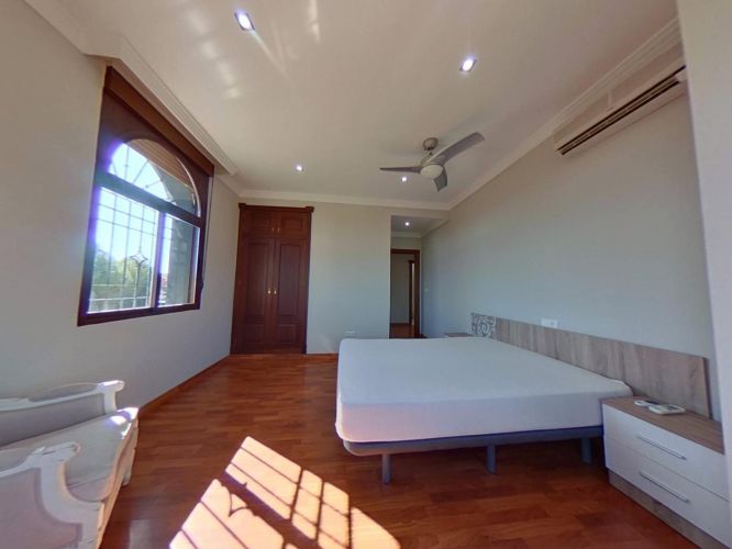 ESPECTACULAR COMPLEJO DE CUATRO VIVIENDAS DE LUJO EN PARAISO ARENAL