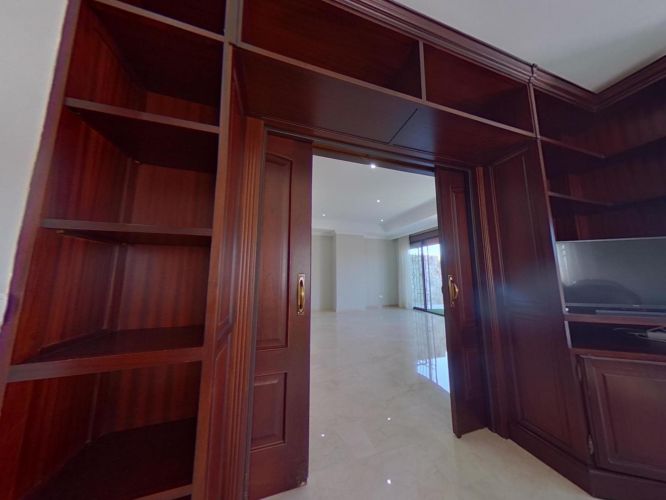 ESPECTACULAR COMPLEJO DE CUATRO VIVIENDAS DE LUJO EN PARAISO ARENAL