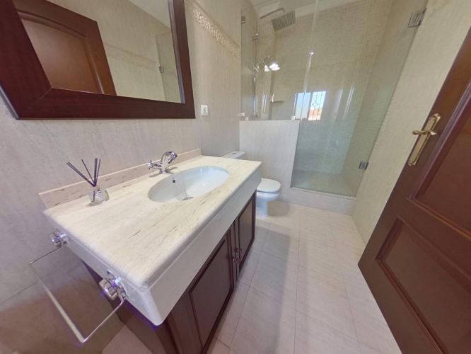 ESPECTACULAR COMPLEJO DE CUATRO VIVIENDAS DE LUJO EN PARAISO ARENAL