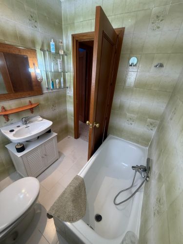 CHALET CON MÁS DE  300m² CONSTRUIDOS EN UNA PARCELA DE 4500m²