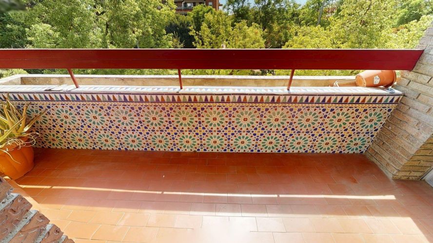 MAGNÍFCA VIVIENDA EN ZONA ESCULTOR FERNÁNDEZ MÁRQUEZ