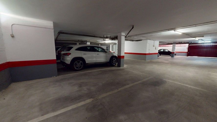 MAGNÍFCA VIVIENDA EN ZONA ESCULTOR FERNÁNDEZ MÁRQUEZ