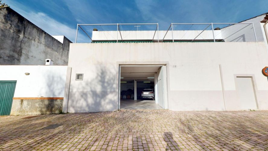 EDIFICIO RESIDENCIAL EN SAN RAFAEL DE LA ALBAIDA