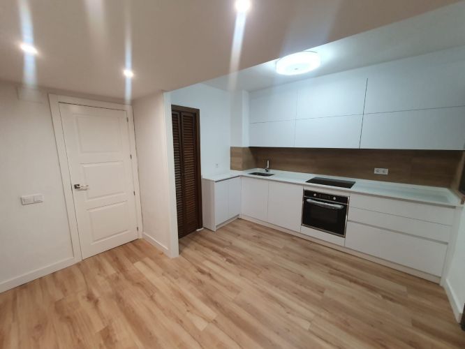 VIVIENDA REFORMADA UBICADA JUNTO A BULEVAR DE GRAN CAPITÁN