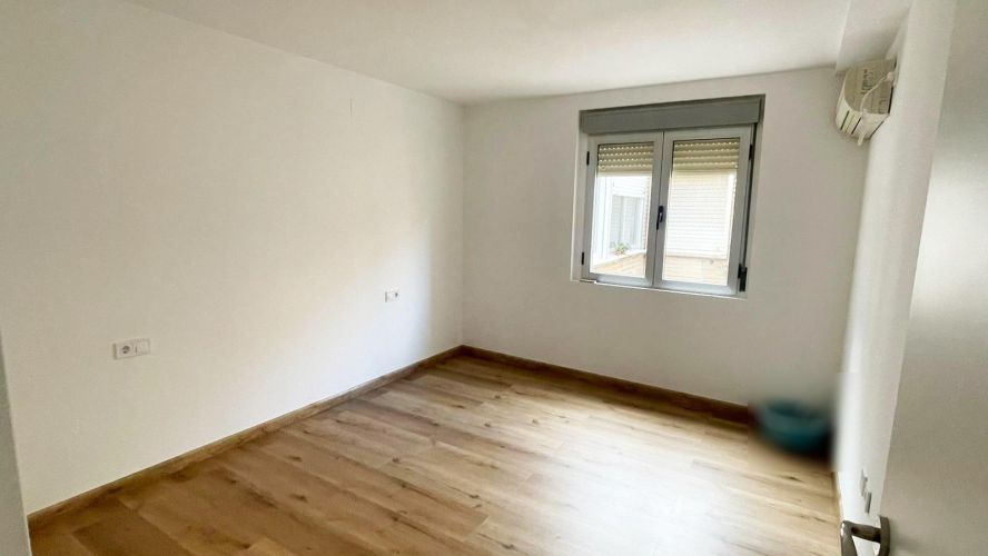 ¡¡PISO DE 3 HABITACIONES, REFORMADO PARA ENTRAR A VIVIR CON ASCENSOR, ZONA AVDA. RESCATADO!!