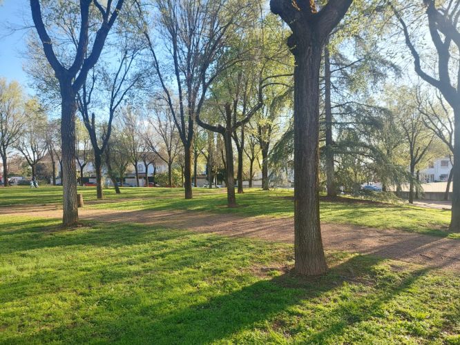 CASA ADOSADA EN VENTA EN EL PATRIARCA!