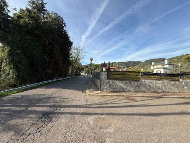 ESTUPENDA PARCELA URBANA A LA VENTA EN ZONA LOS MORALES!