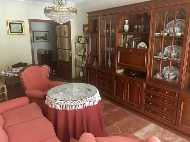 Piso zona Camping con terraza