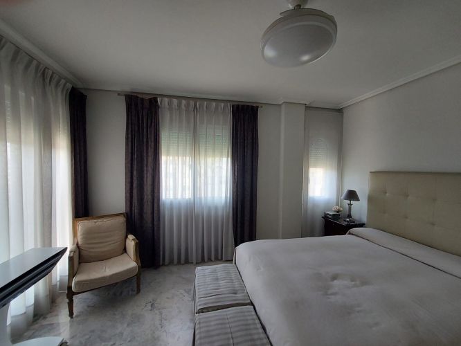 ÁTICO EN VENTA ZONA ARRUZAFILLA!